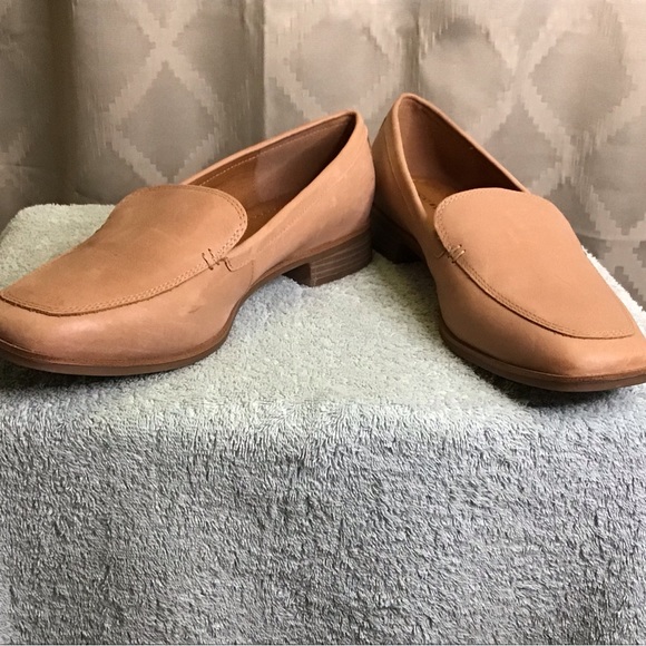 Lucky Brand LB Laurein Loafers - Picture 7 of 11